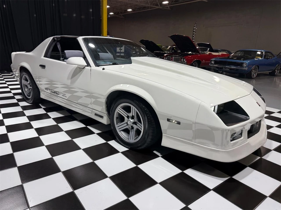 1989 Chevrolet Camaro 3rd Gen - Image 11 of 31