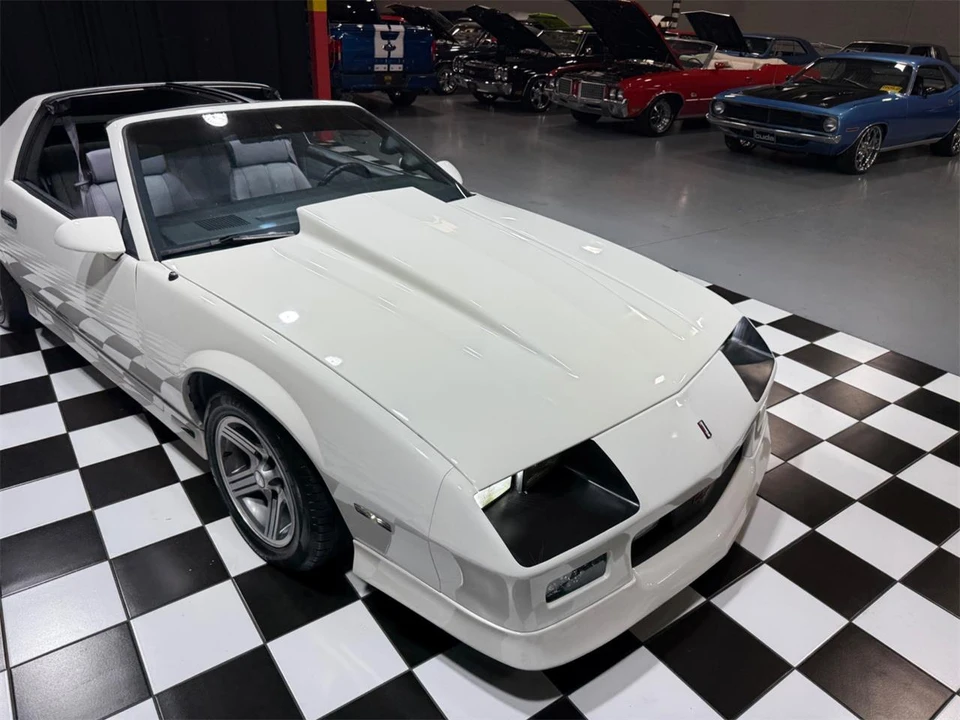 1989 Chevrolet Camaro 3rd Gen - Image 26 of 31