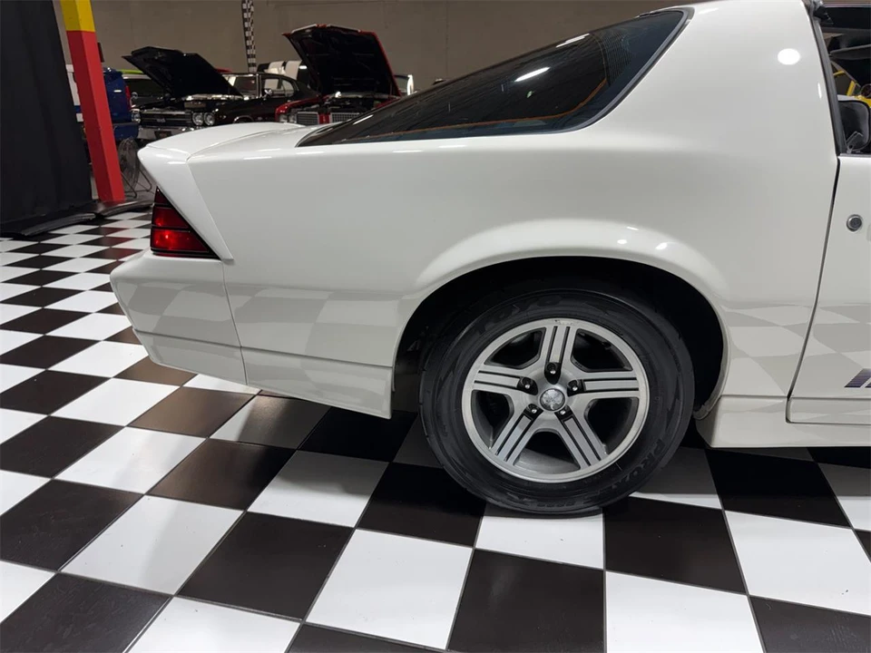 1989 Chevrolet Camaro 3rd Gen - Image 22 of 31