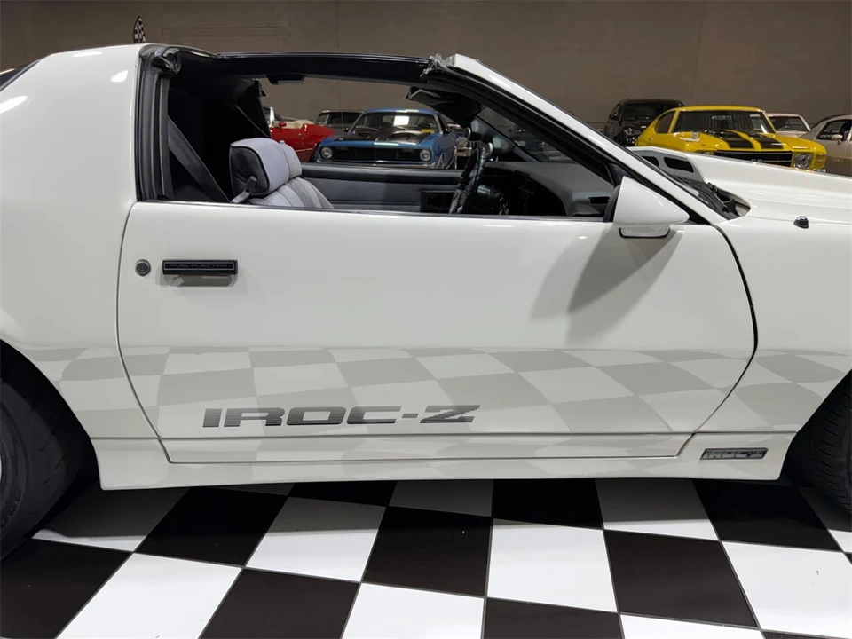 1989 Chevrolet Camaro 3rd Gen - Image 23 of 31