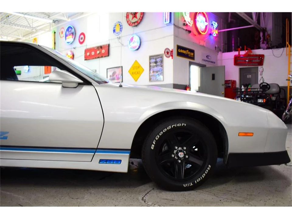 1989 Chevrolet Camaro 3rd Gen - Image 8 of 31