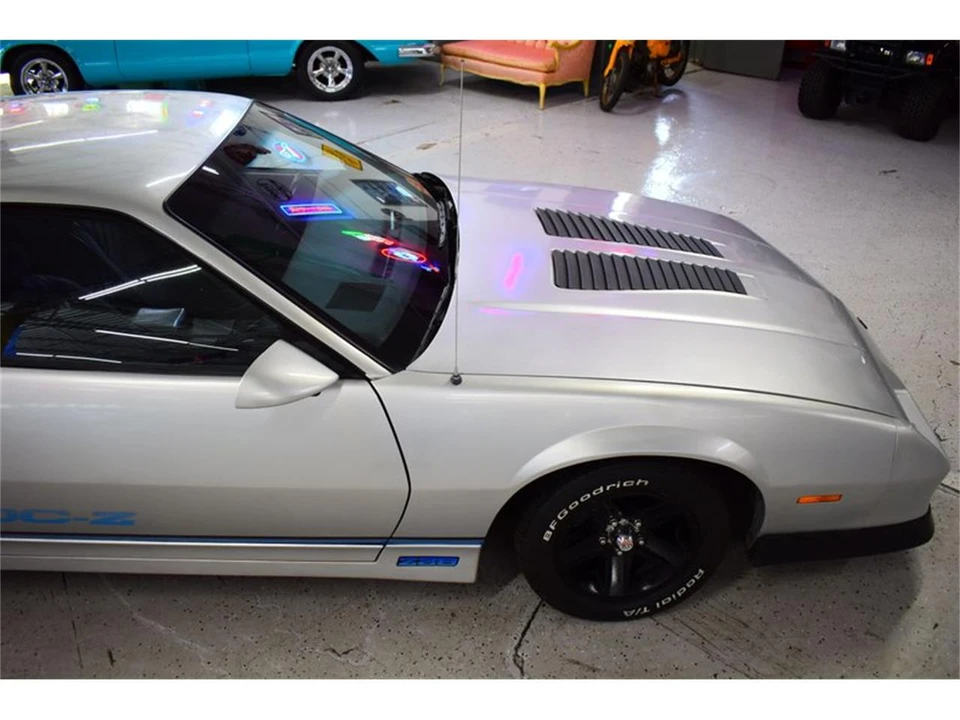 1989 Chevrolet Camaro 3rd Gen - Image 5 of 31