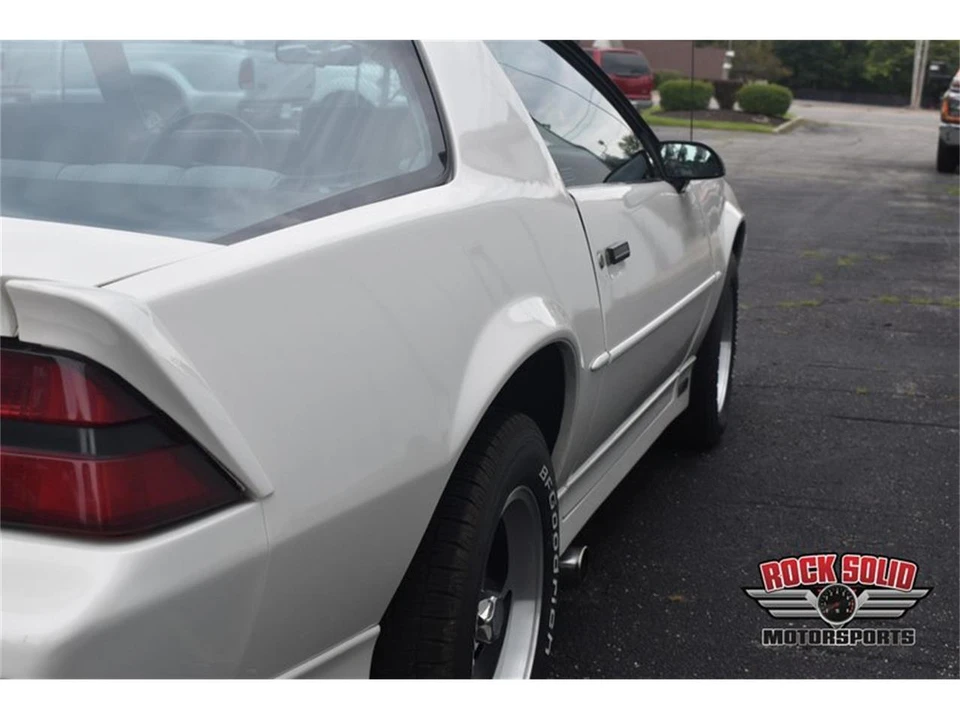 1989 Chevrolet Camaro 3rd Gen - Image 27 of 31
