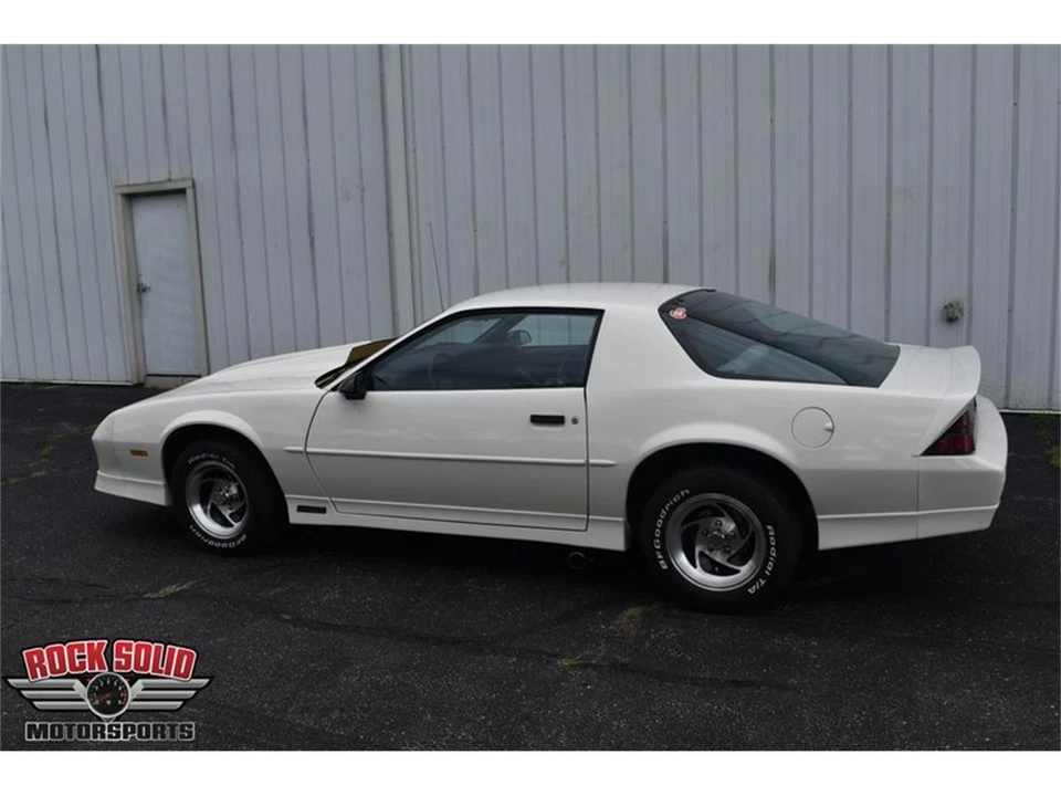 1989 Chevrolet Camaro 3rd Gen - Image 16 of 31