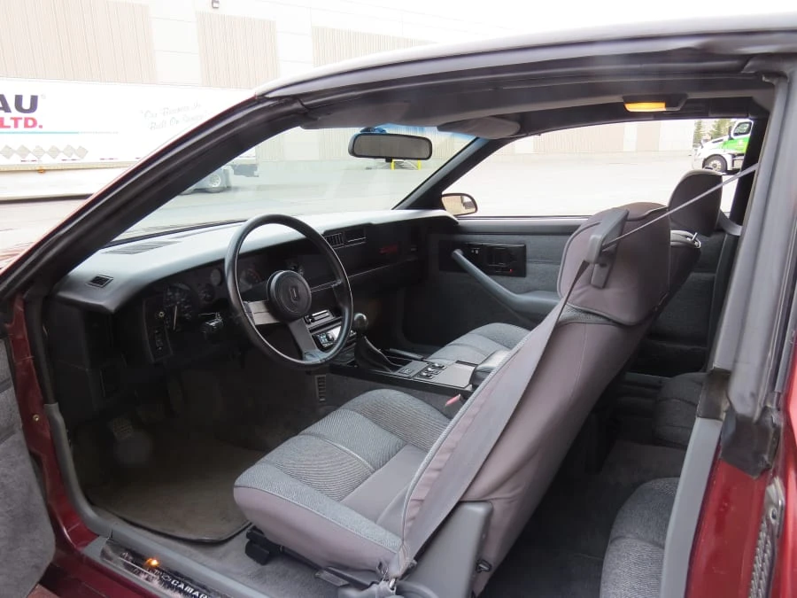 1989 Chevrolet Camaro IROC-Z & Z28 3rd Gen - Image 6 of 11