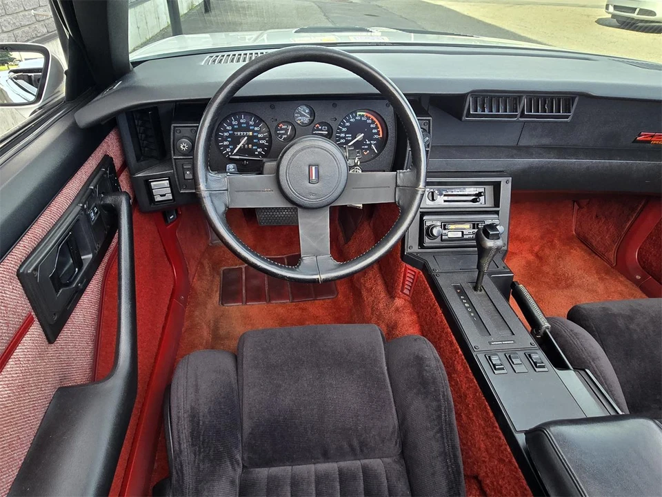 1989 Chevrolet Camaro IROC-Z & Z28 3rd Gen - Image 24 of 31