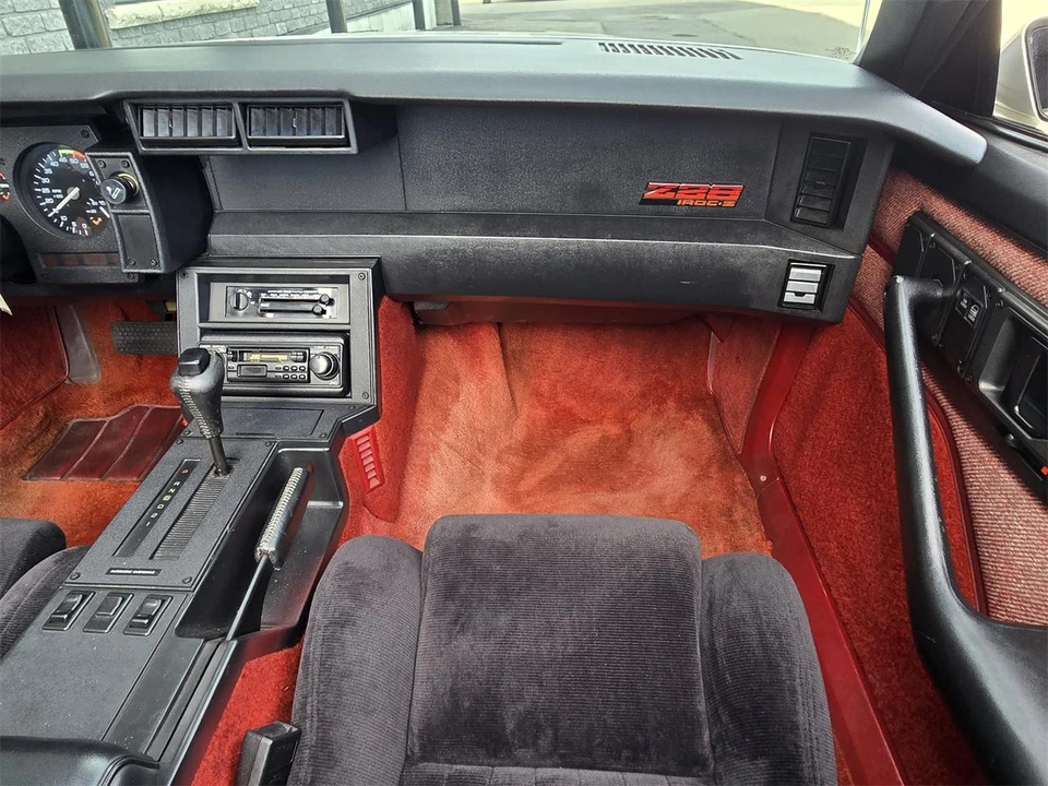 1989 Chevrolet Camaro IROC-Z & Z28 3rd Gen - Image 25 of 31