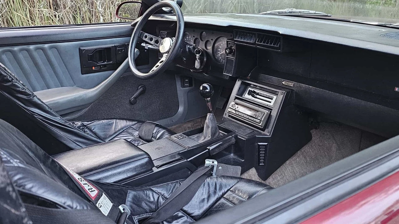 1989 Chevrolet Camaro 3rd Gen - Image 15 of 21