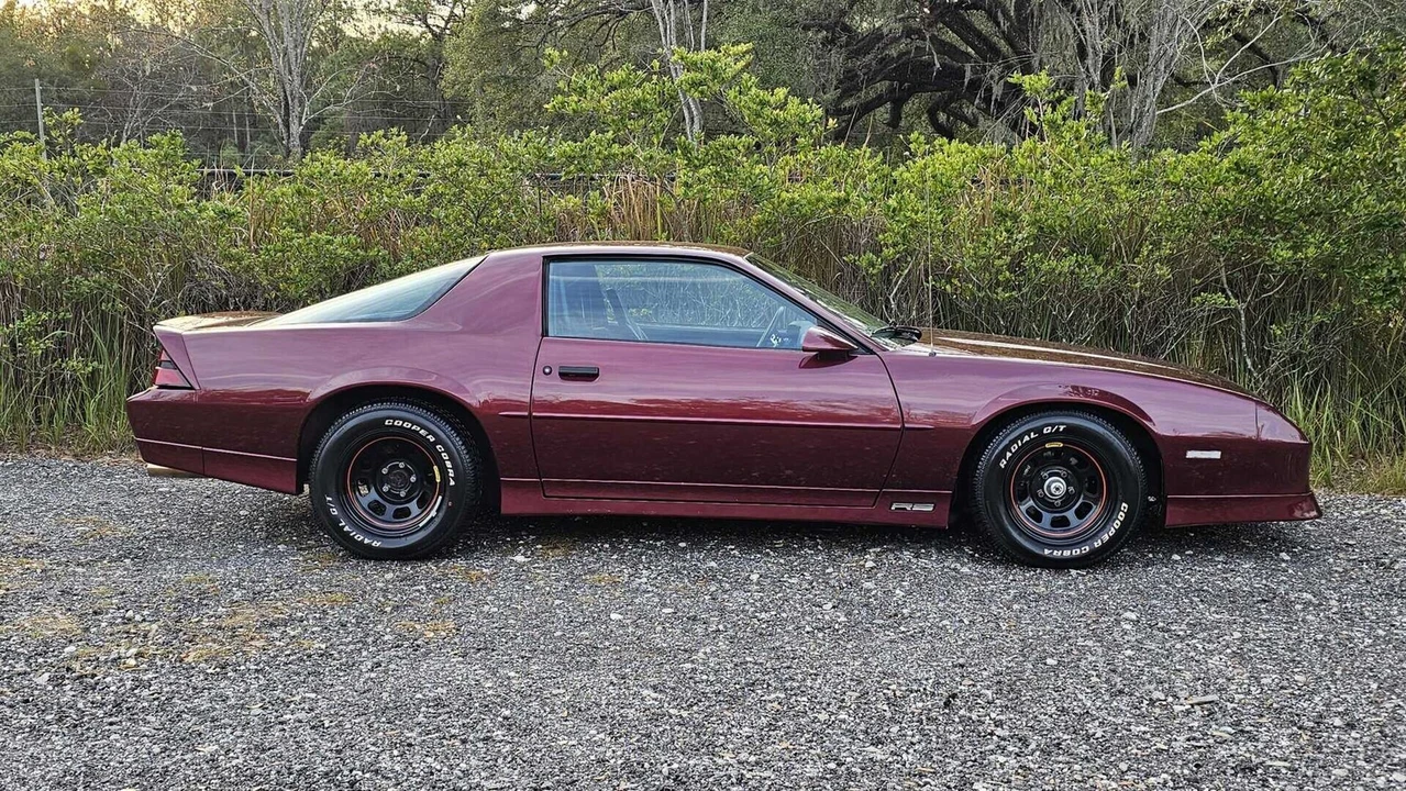 1989 Chevrolet Camaro 3rd Gen - Image 7 of 21