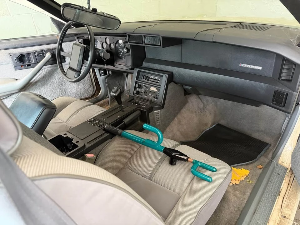 1989 Chevrolet Camaro 3rd Gen - Image 17 of 18