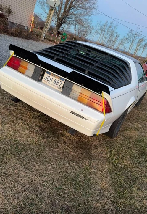 1989 Chevrolet Camaro 3rd Gen - Image 2 of 2