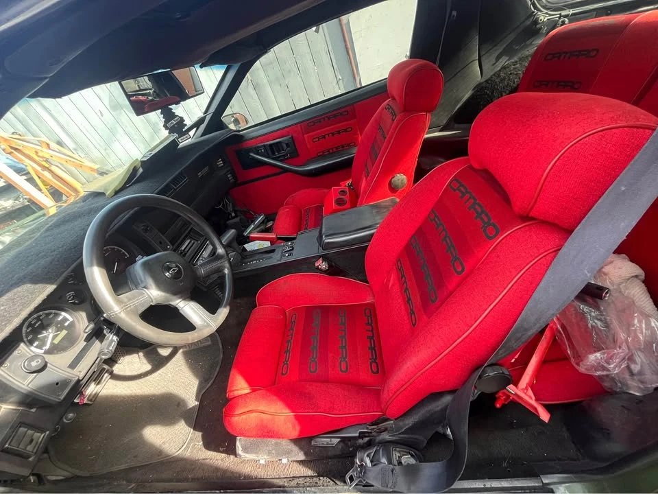 1989 Chevrolet Camaro - Image 8 of 15