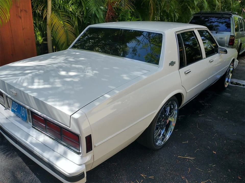 1989 Chevrolet Caprice - Image 3 of 19