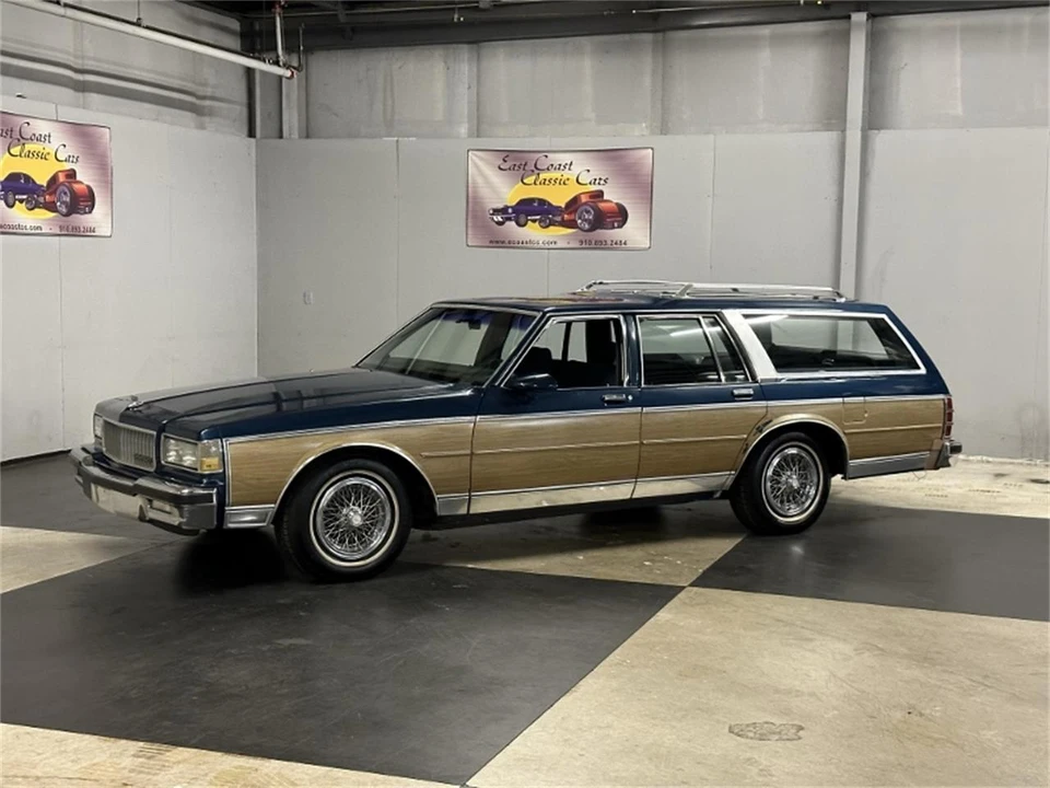 1989 Chevrolet Caprice - Image 7 of 31