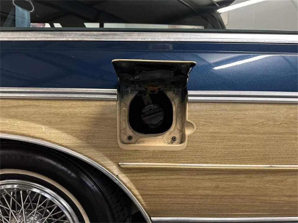 1989 Chevrolet Caprice - Image 15 of 31