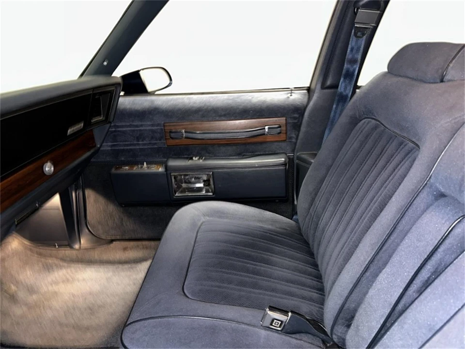 1989 Chevrolet Caprice - Image 17 of 31