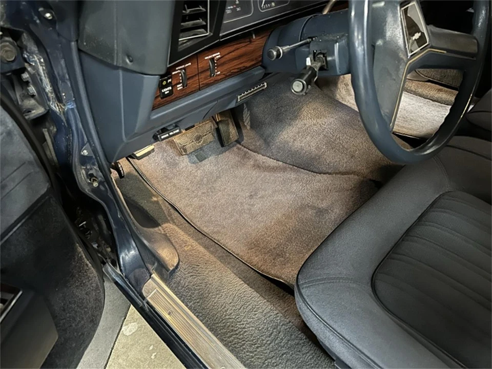1989 Chevrolet Caprice - Image 18 of 31