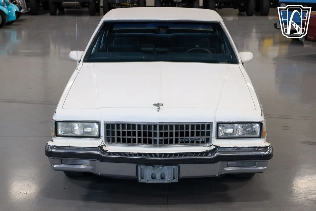 1989 Chevrolet Caprice - Image 3 of 12
