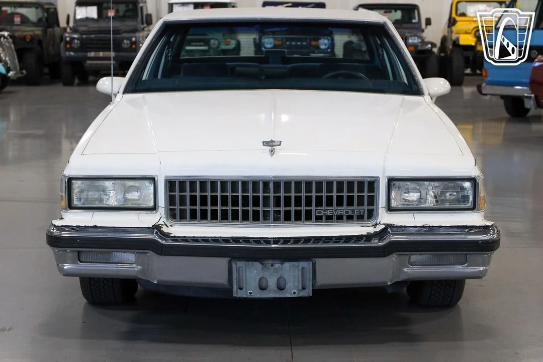 1989 Chevrolet Caprice - Image 4 of 12