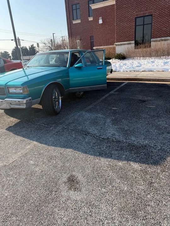 1989 Chevrolet Caprice - Image 4 of 5