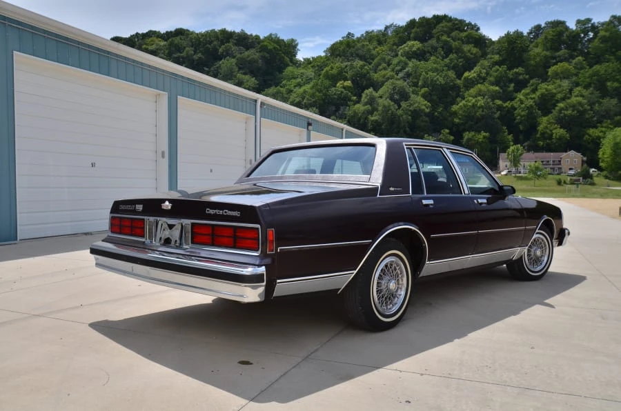 1989 Chevrolet Caprice - Image 2 of 10