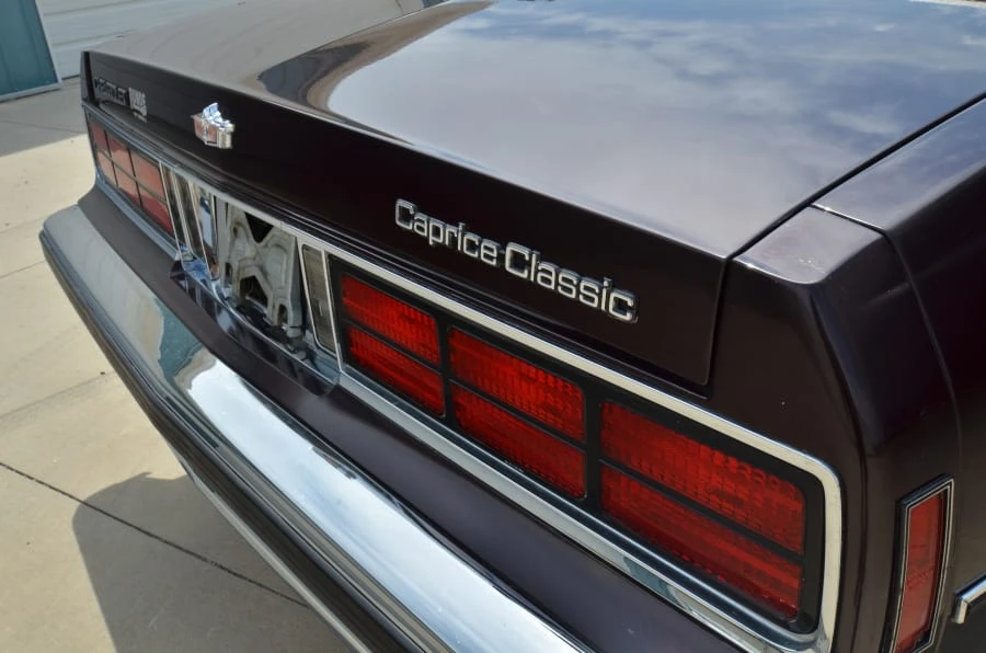 1989 Chevrolet Caprice - Image 8 of 10