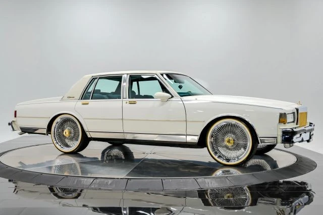 1989 Chevrolet Caprice - Image 9 of 31