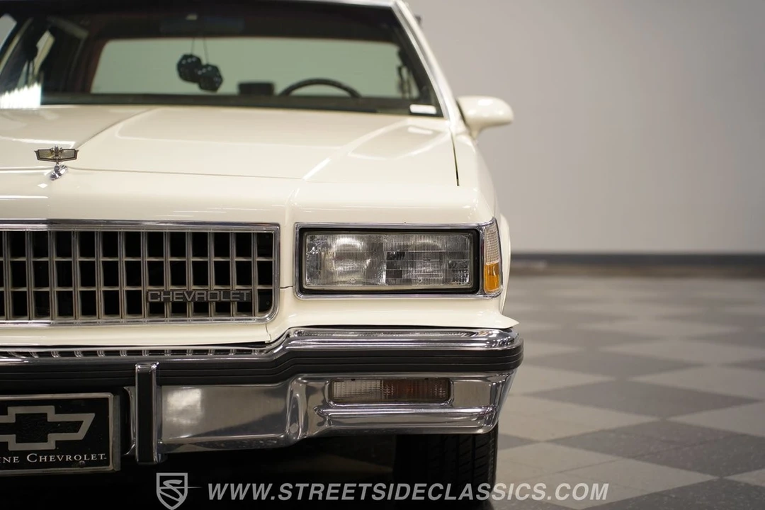 1989 Chevrolet Caprice - Image 20 of 21