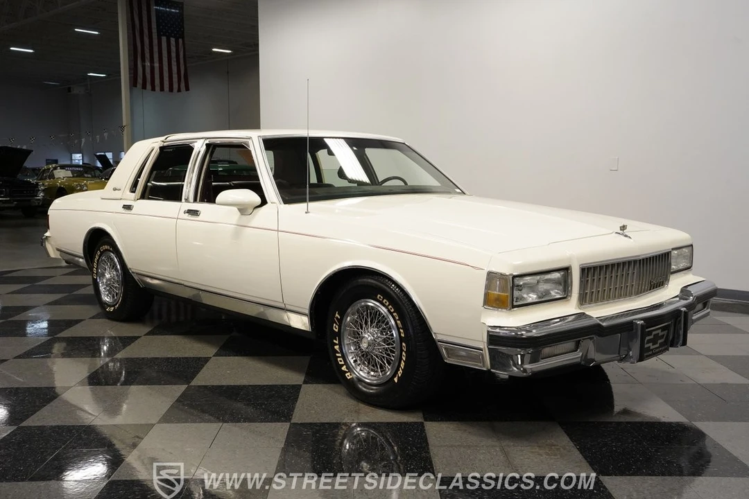 1989 Chevrolet Caprice - Image 16 of 21