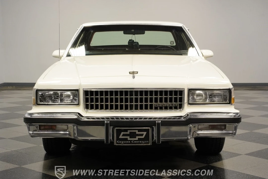 1989 Chevrolet Caprice - Image 18 of 21