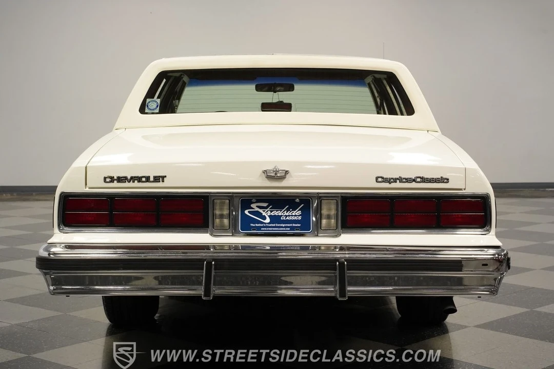 1989 Chevrolet Caprice - Image 11 of 12