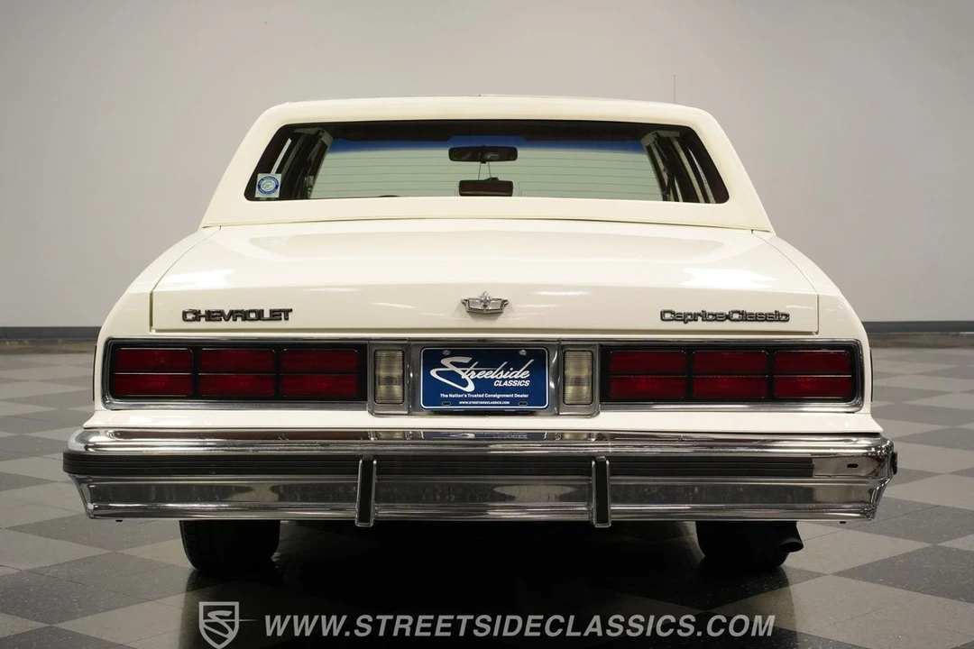1989 Chevrolet Caprice - Image 10 of 21