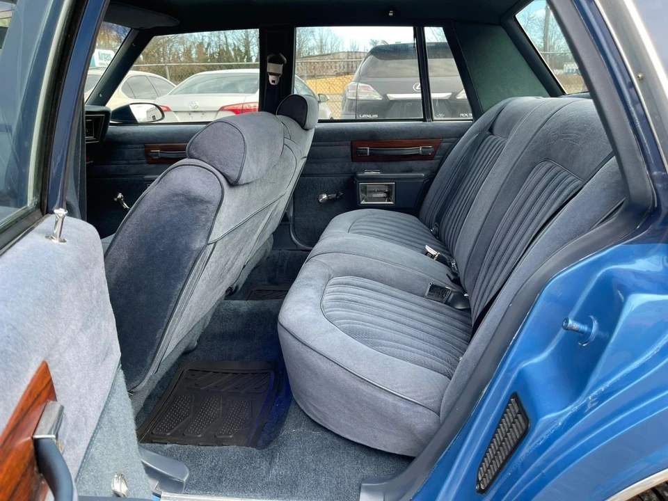 1989 Chevrolet Caprice - Image 7 of 9