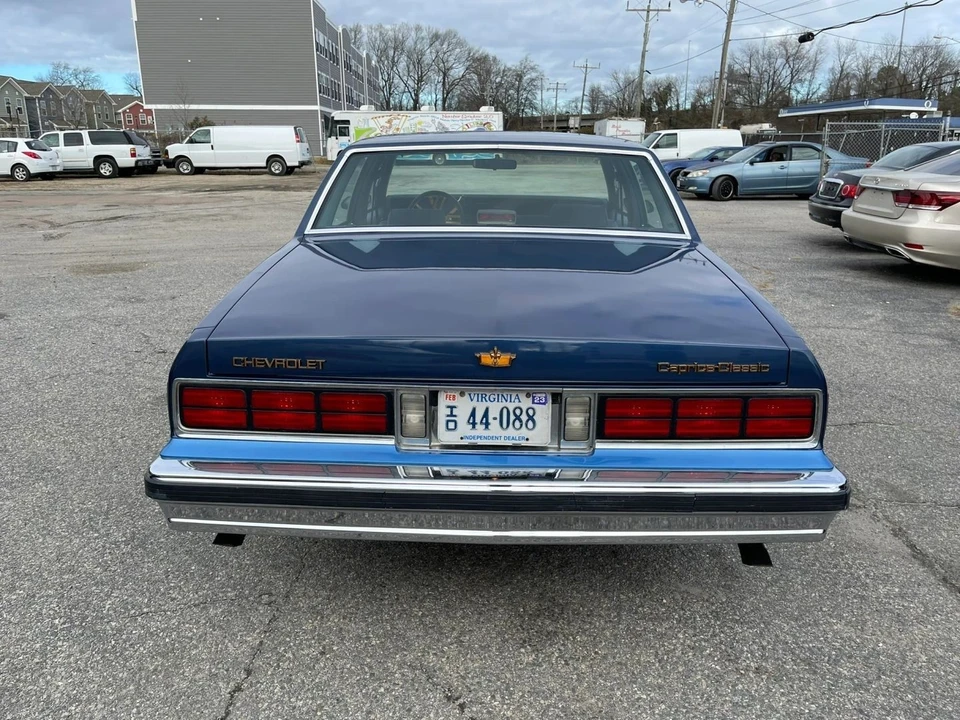 1989 Chevrolet Caprice - Image 2 of 9