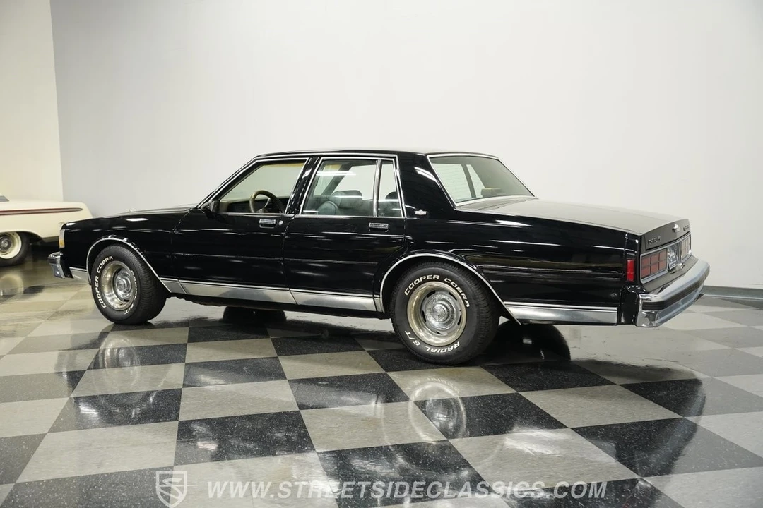 1989 Chevrolet Caprice - Image 9 of 12