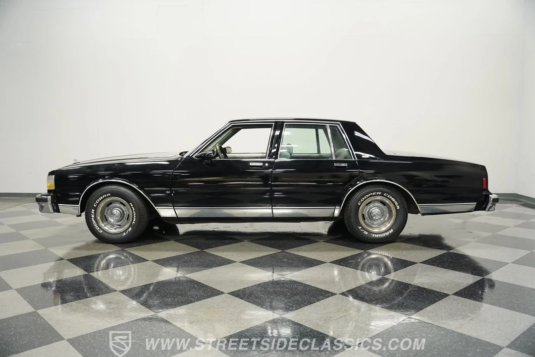 1989 Chevrolet Caprice - Image 3 of 12