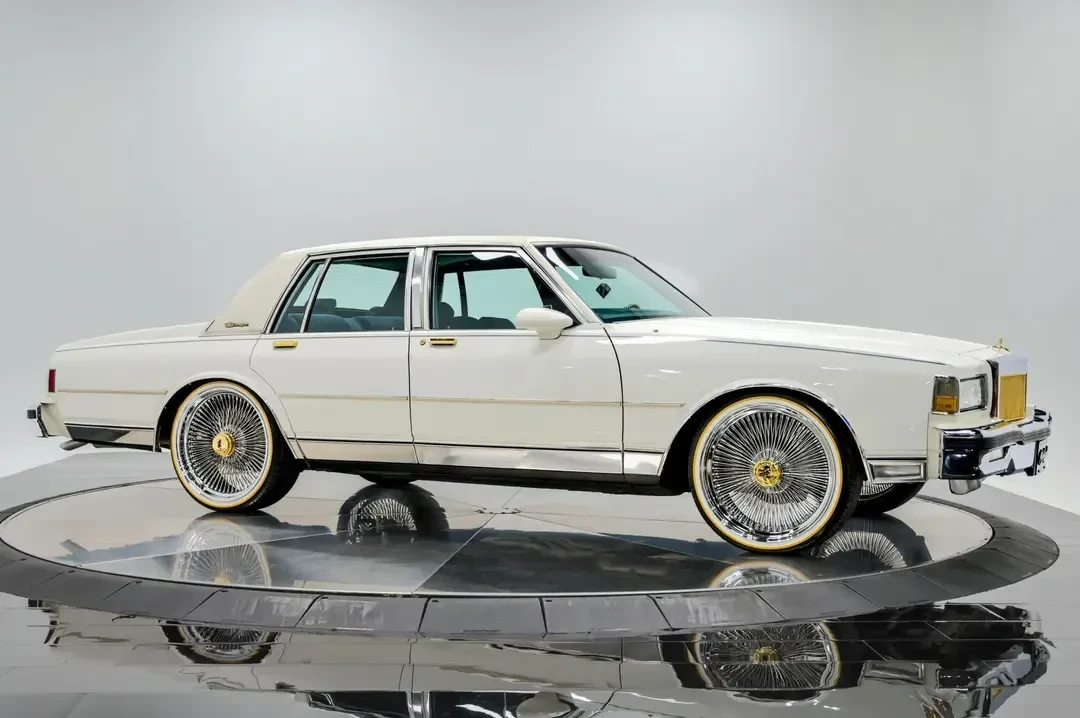 1989 Chevrolet Caprice - Image 9 of 31