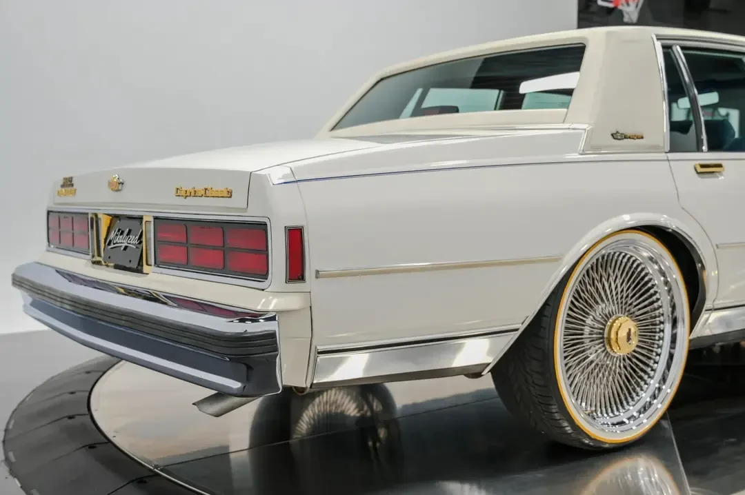 1989 Chevrolet Caprice - Image 21 of 31