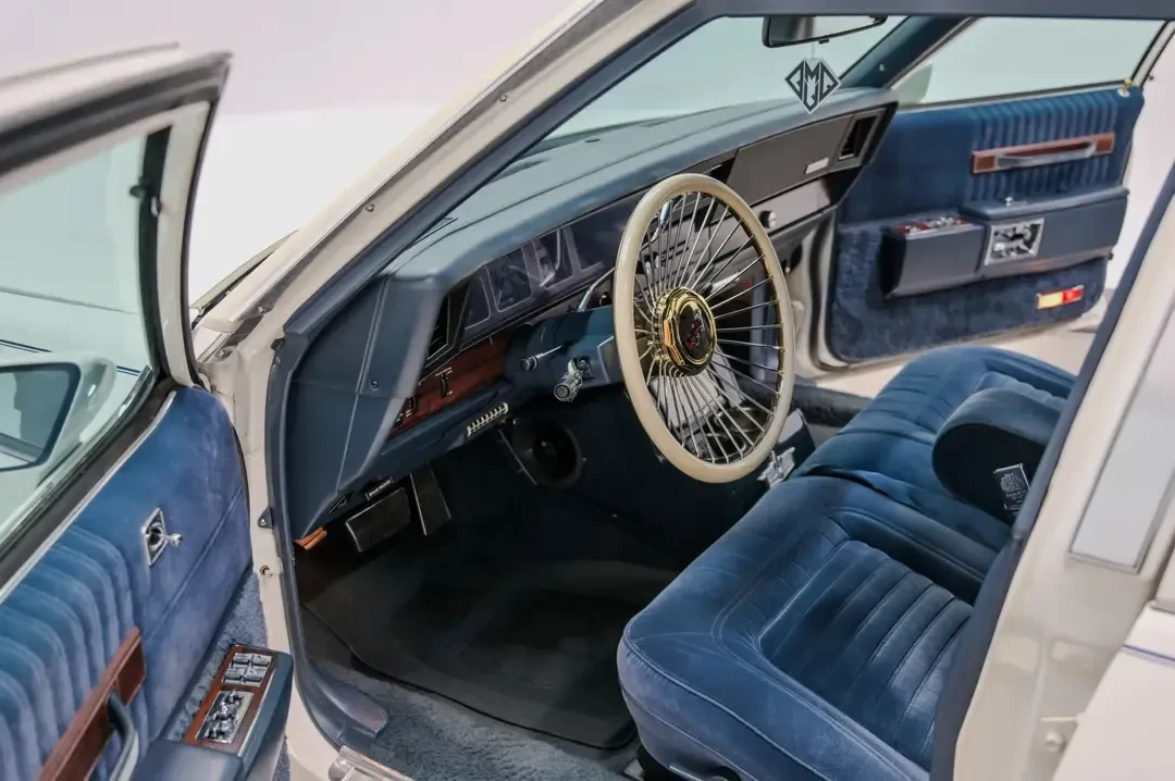 1989 Chevrolet Caprice - Image 28 of 31