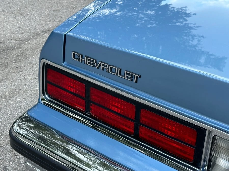 1989 Chevrolet Caprice - Image 8 of 31