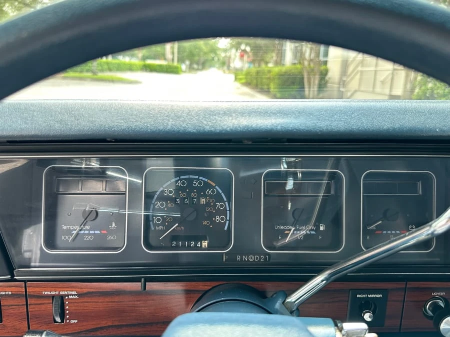 1989 Chevrolet Caprice - Image 18 of 31
