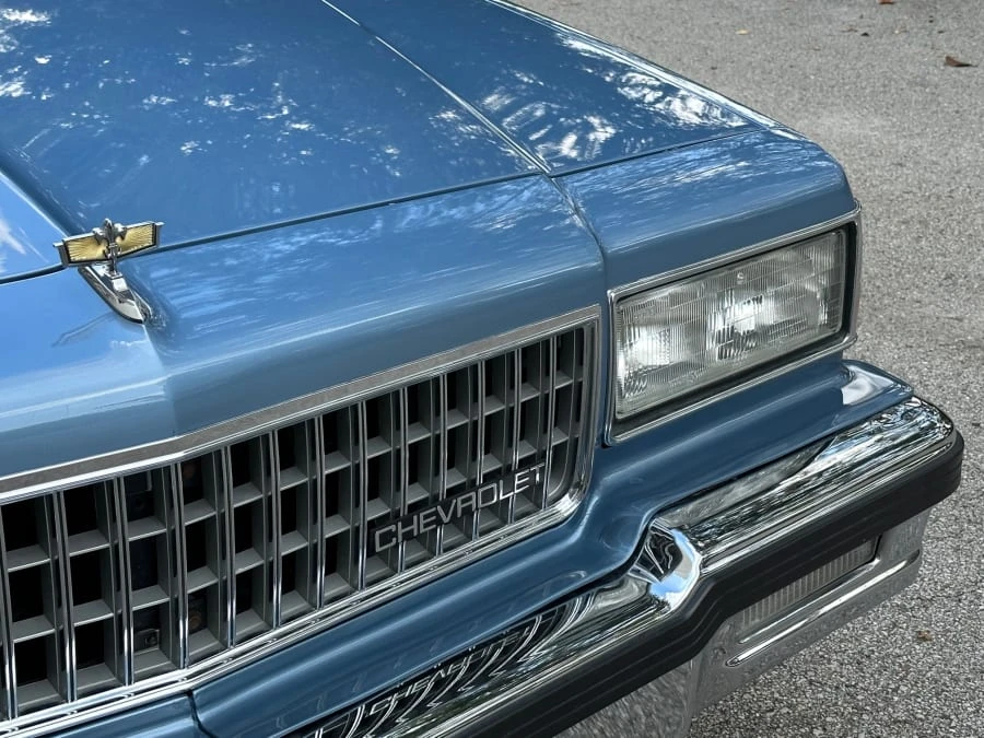 1989 Chevrolet Caprice - Image 9 of 31