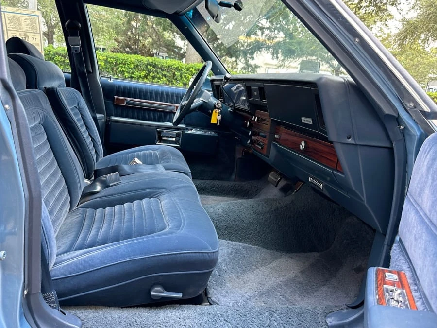 1989 Chevrolet Caprice - Image 30 of 31