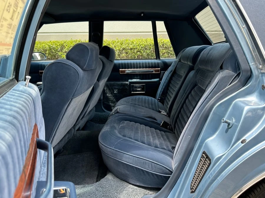 1989 Chevrolet Caprice - Image 24 of 31
