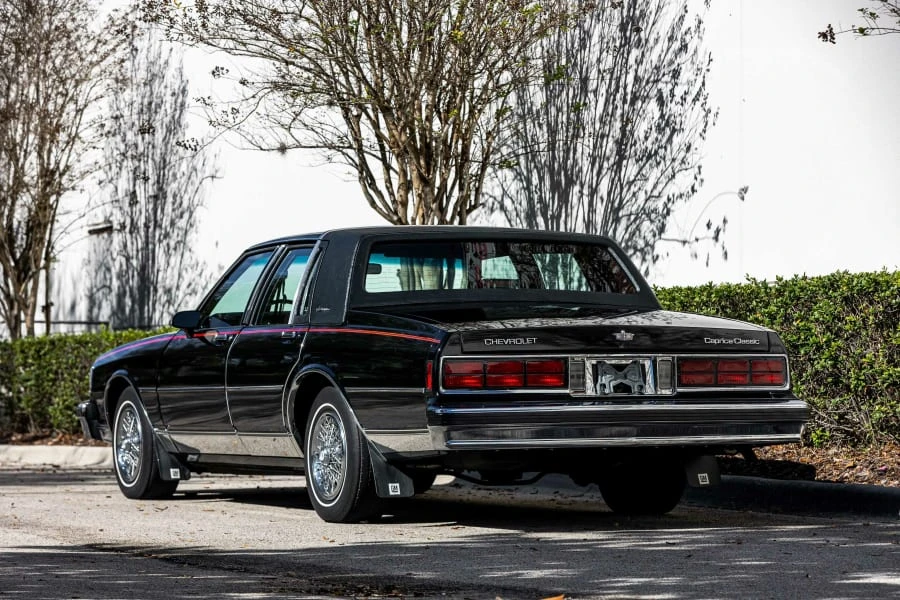 1989 Chevrolet Caprice - Image 26 of 27