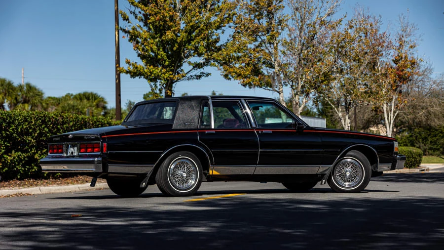 1989 Chevrolet Caprice - Image 2 of 27