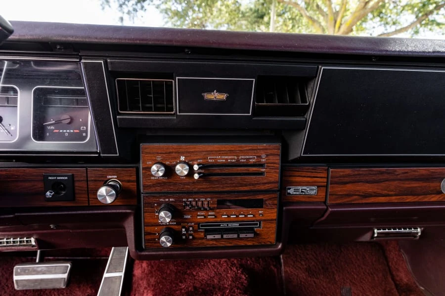 1989 Chevrolet Caprice - Image 22 of 27