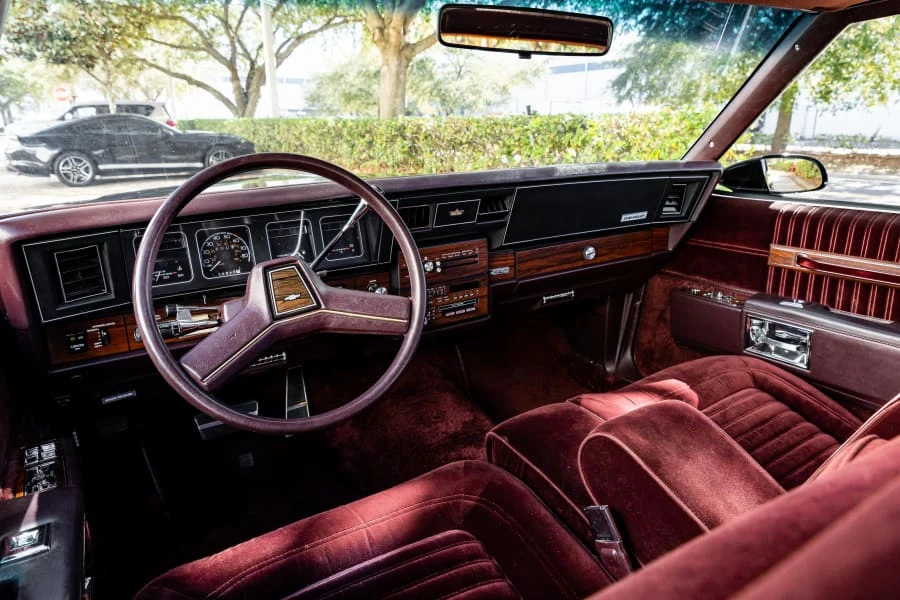1989 Chevrolet Caprice - Image 20 of 27