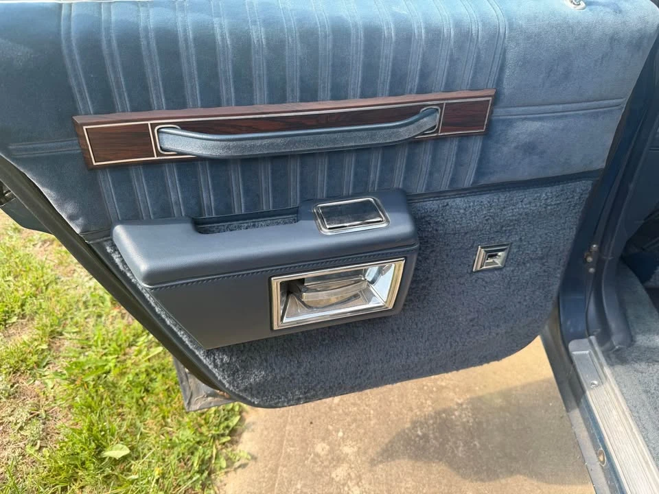 1989 Chevrolet Caprice - Image 3 of 11