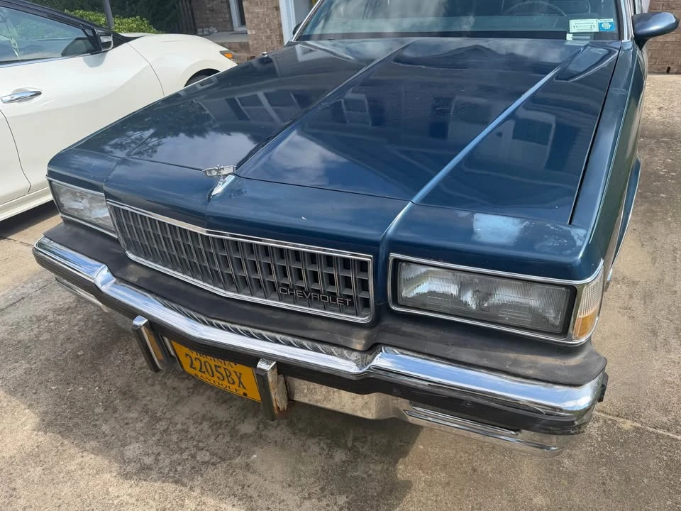 1989 Chevrolet Caprice - Image 2 of 11